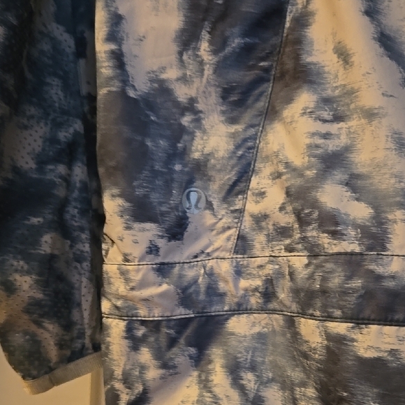 Lululemon Miss Misty Jacket II Size 2 - Picture 5 of 6